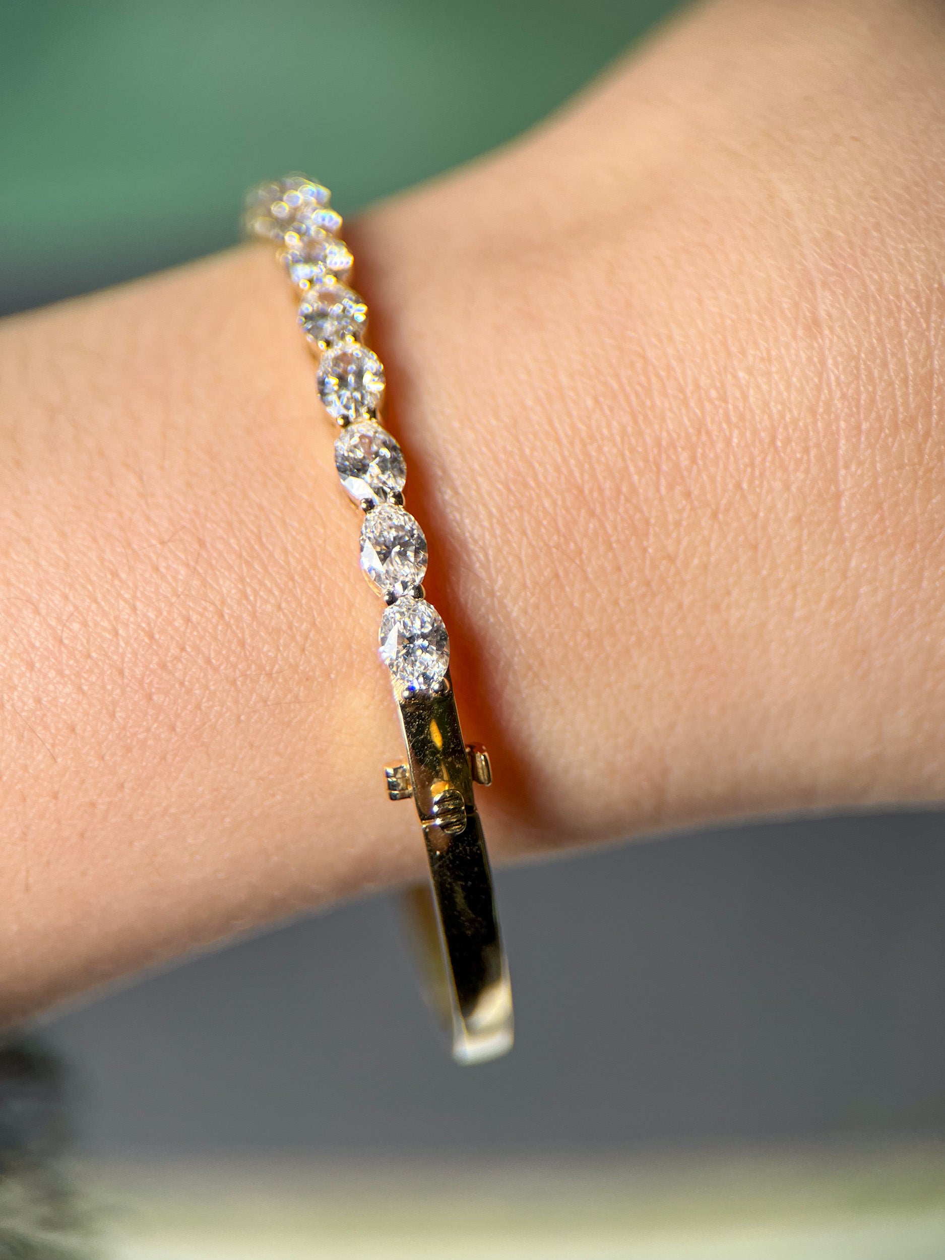 Oval Lab Grown Diamond Hinged Bangle