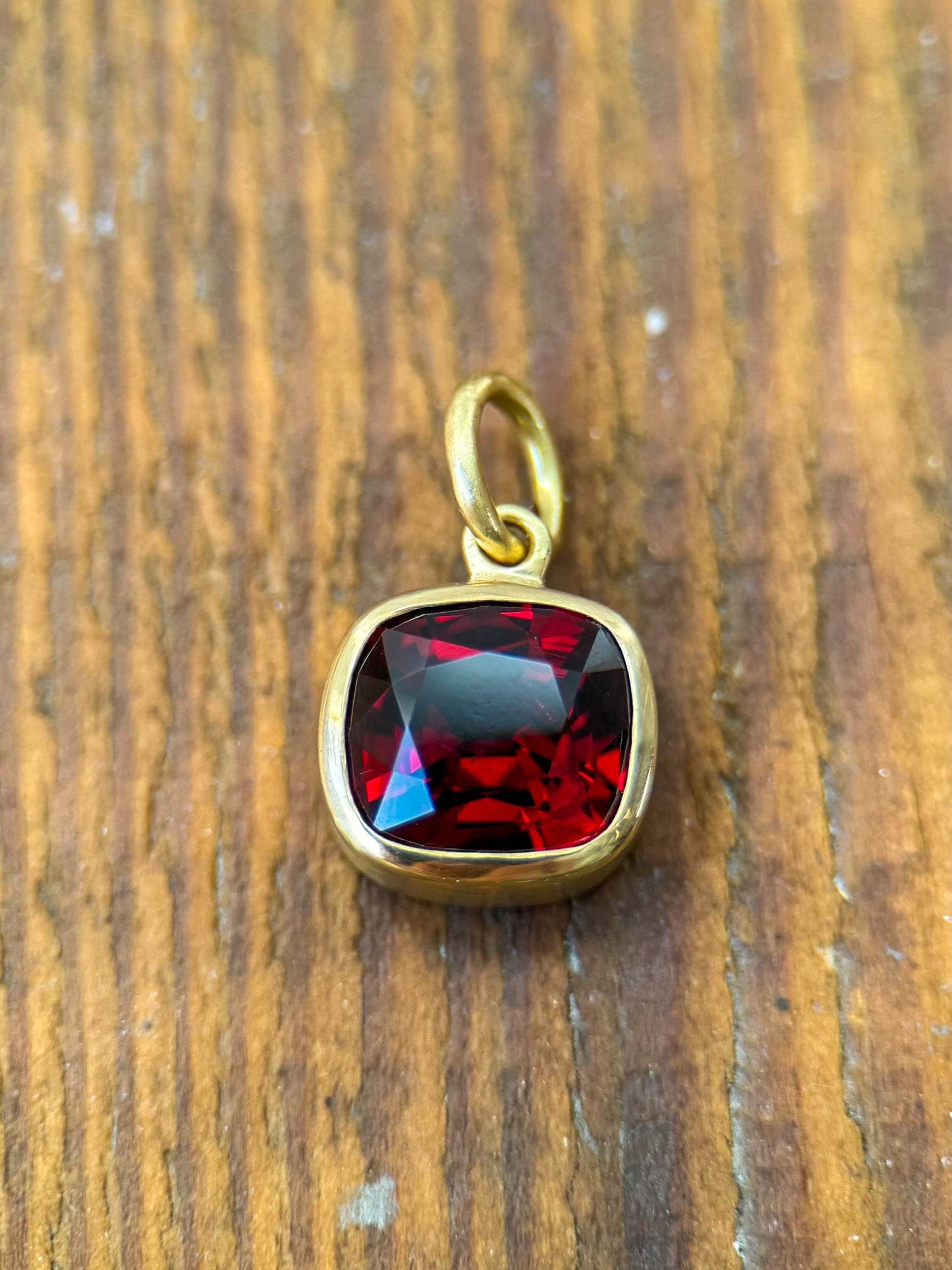 2.0 CT Garnet Heart